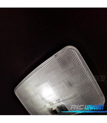 KIT 8 LAMPADE LED INTERNE PER TOYOTA HILUX MK8 MKVIII 15-